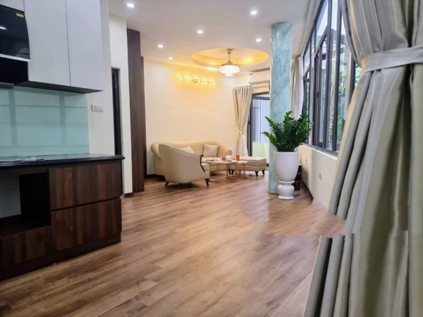 Bán nhà 5 tầng mới đẹp tại Đường Ái Mộ, Phường Bồ Đề, Long Biên, Hà Nội